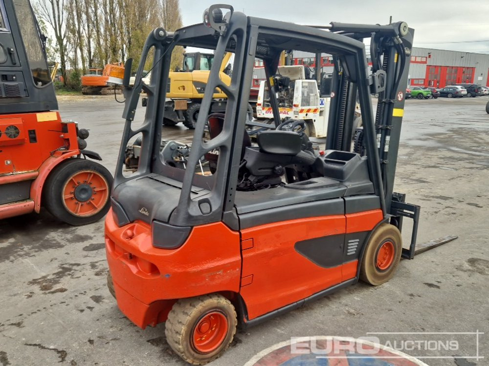 2014 Linde E30L-01 - Вилушкар: слика 4 2014 Linde E30L-01 - Вилушкар: слика 4