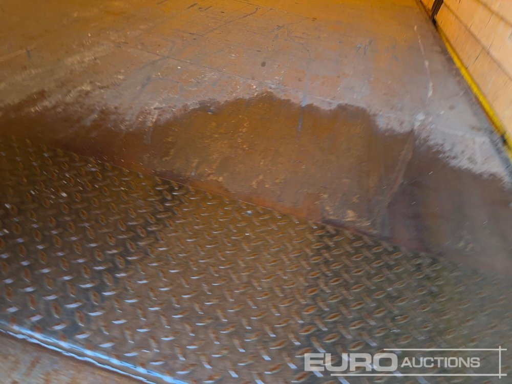 Полуприколка со церада 2015 Krone Mega Liner, Curtainsider, 3 Axle (Dutch Reg. Docs): слика 23 Полуприколка со церада 2015 Krone Mega Liner, Curtainsider, 3 Axle (Dutch Reg. Docs): слика 23