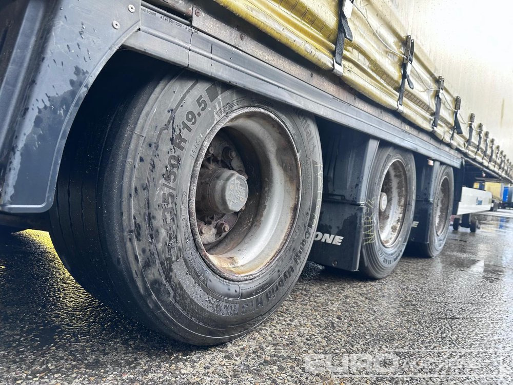 Полуприколка со церада 2015 Krone Mega Liner, Curtainsider, 3 Axle (Dutch Reg. Docs): слика 26 Полуприколка со церада 2015 Krone Mega Liner, Curtainsider, 3 Axle (Dutch Reg. Docs): слика 26