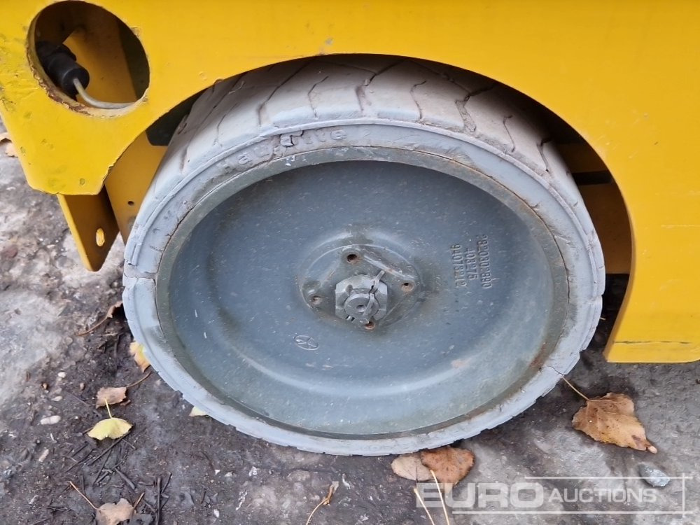 Дигачка платформа 2016 Haulotte Compact 10N: слика 8