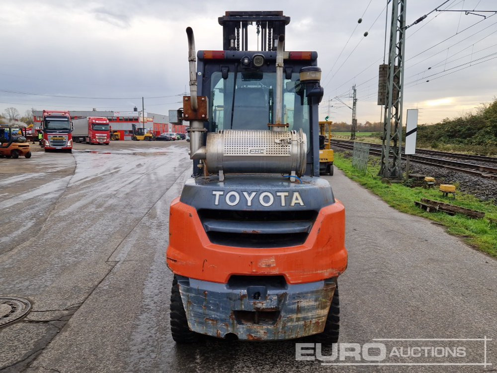 2016 Toyota 40-8FD50N - Вилушкар: слика 4 2016 Toyota 40-8FD50N - Вилушкар: слика 4