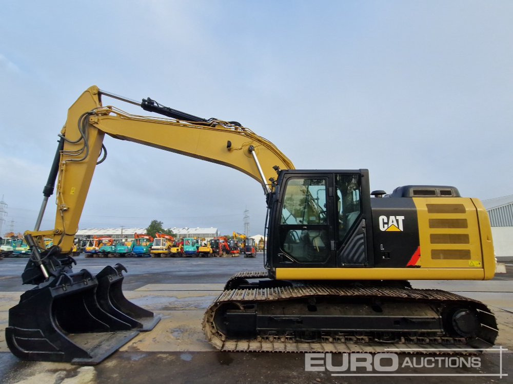 2017 CAT 320FL - Багер гасеничар: слика 2 2017 CAT 320FL - Багер гасеничар: слика 2