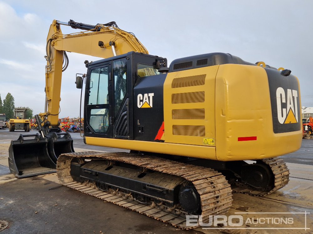 2017 CAT 320FL - Багер гасеничар: слика 3 2017 CAT 320FL - Багер гасеничар: слика 3