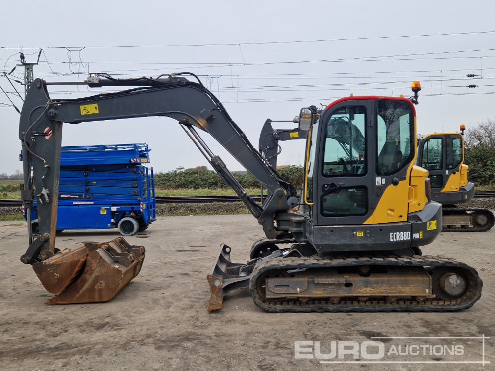 2021 Volvo ECR88D - Мини багер: слика 2 2021 Volvo ECR88D - Мини багер: слика 2
