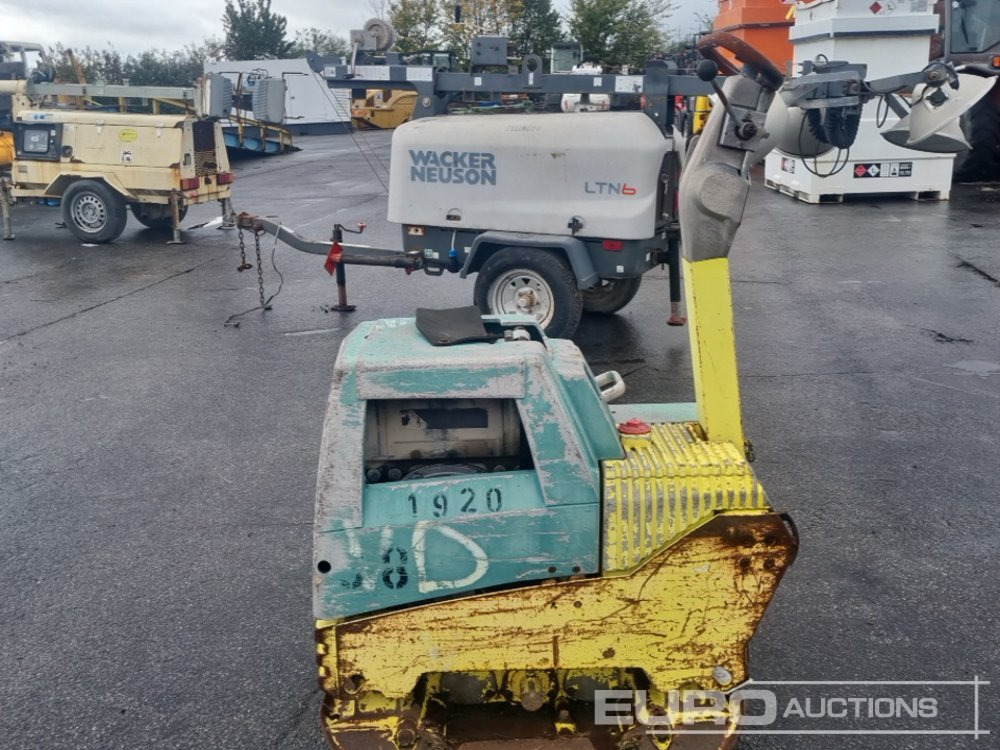 Ammann Diesel Vibrating Compaction Plate - Машина за асфалт: слика 2 Ammann Diesel Vibrating Compaction Plate - Машина за асфалт: слика 2