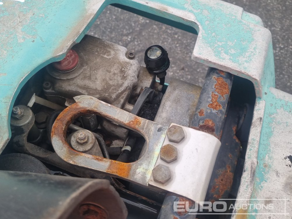 Машина за асфалт Ammann Diesel Vibrating Compaction Plate: слика 19