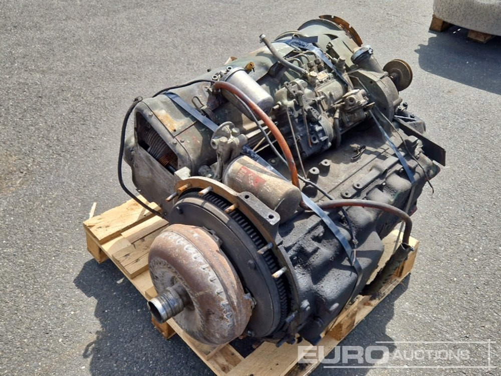 Deutz F4L912 - Мотор: слика 1 Deutz F4L912 - Мотор: слика 1