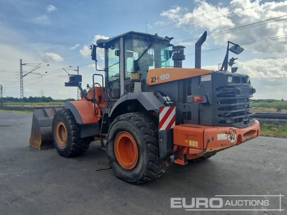Hitachi ZW180 - Натоварувач на тркала: слика 3 Hitachi ZW180 - Натоварувач на тркала: слика 3