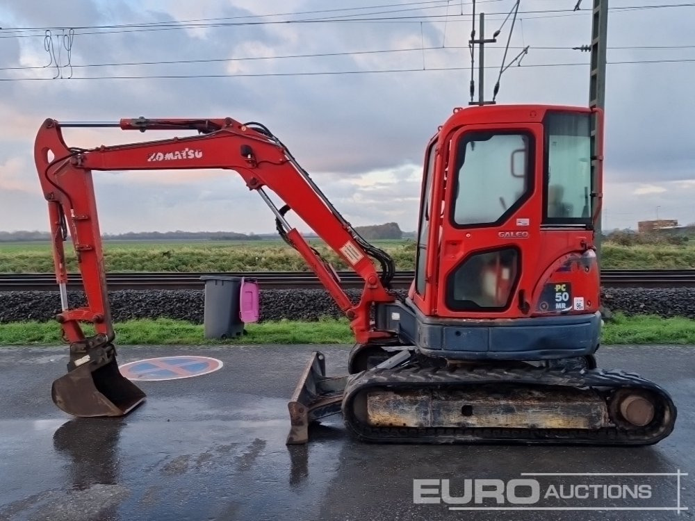 Komatsu PC50 MR-2 - Мини багер: слика 2 Komatsu PC50 MR-2 - Мини багер: слика 2