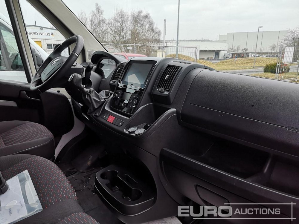 2023 Opel Movano - Комбе: слика 4 2023 Opel Movano - Комбе: слика 4