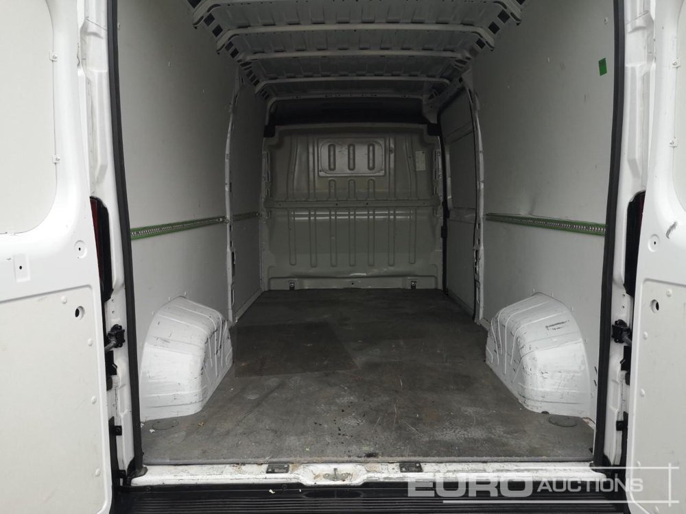 2023 Opel Movano - Комбе: слика 5 2023 Opel Movano - Комбе: слика 5