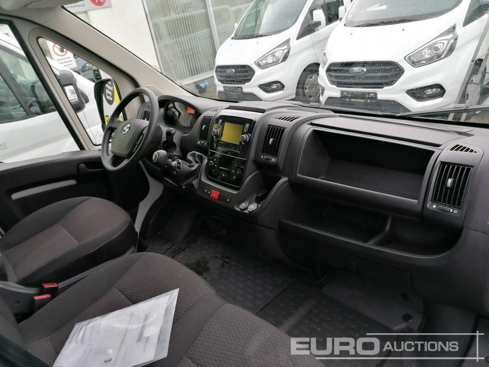 2023 Opel Movano - Комбе: слика 5 2023 Opel Movano - Комбе: слика 5