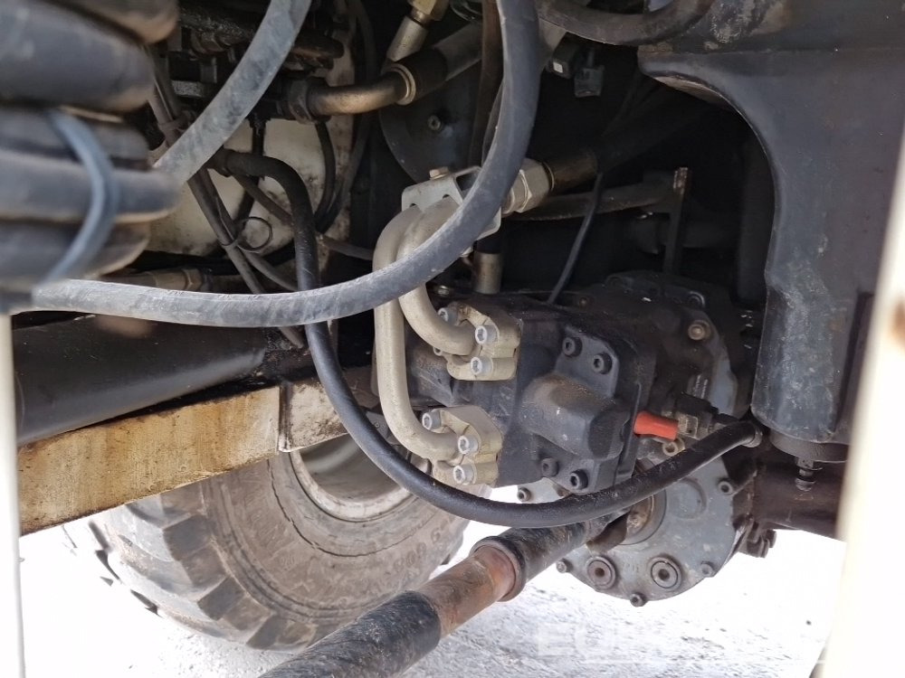 Натоварувач на тркала Terex TL80: слика 19