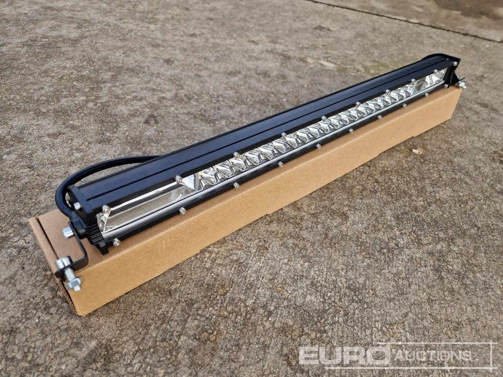 Unused 20" 180W Combo Beam LED Light Bar, Mounting Brackets, IP68 Waterproof - Опрема за работилница: слика 4 Unused 20" 180W Combo Beam LED Light Bar, Mounting Brackets, IP68 Waterproof - Опрема за работилница: слика 4
