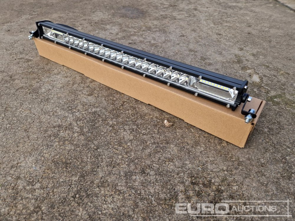 Unused 20" 180W Combo Beam LED Light Bar, Mounting Brackets, IP68 Waterproof - Опрема за работилница: слика 1 Unused 20" 180W Combo Beam LED Light Bar, Mounting Brackets, IP68 Waterproof - Опрема за работилница: слика 1