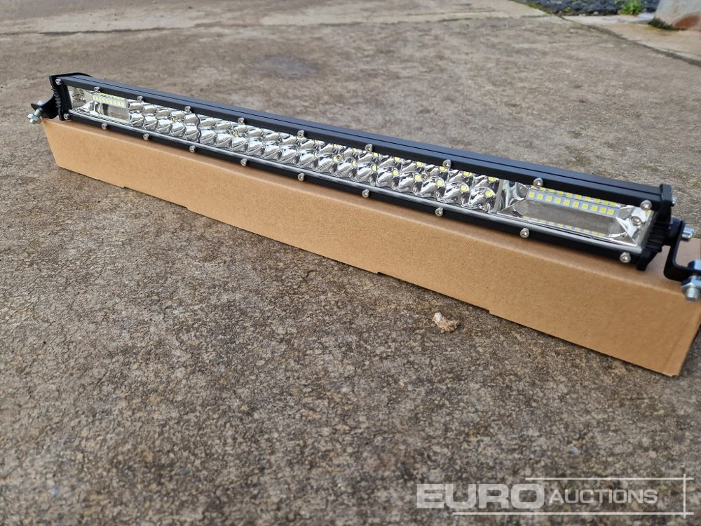 Unused 20" 180W Combo Beam LED Light Bar, Mounting Brackets, IP68 Waterproof - Опрема за работилница: слика 5 Unused 20" 180W Combo Beam LED Light Bar, Mounting Brackets, IP68 Waterproof - Опрема за работилница: слика 5