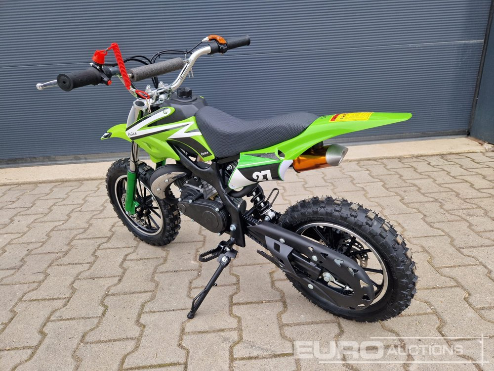 Unused DIRTBIKE 50R-D705 49CC Kids Petrol Motorbike, Automatic - Мотоцикл: слика 4 Unused DIRTBIKE 50R-D705 49CC Kids Petrol Motorbike, Automatic - Мотоцикл: слика 4