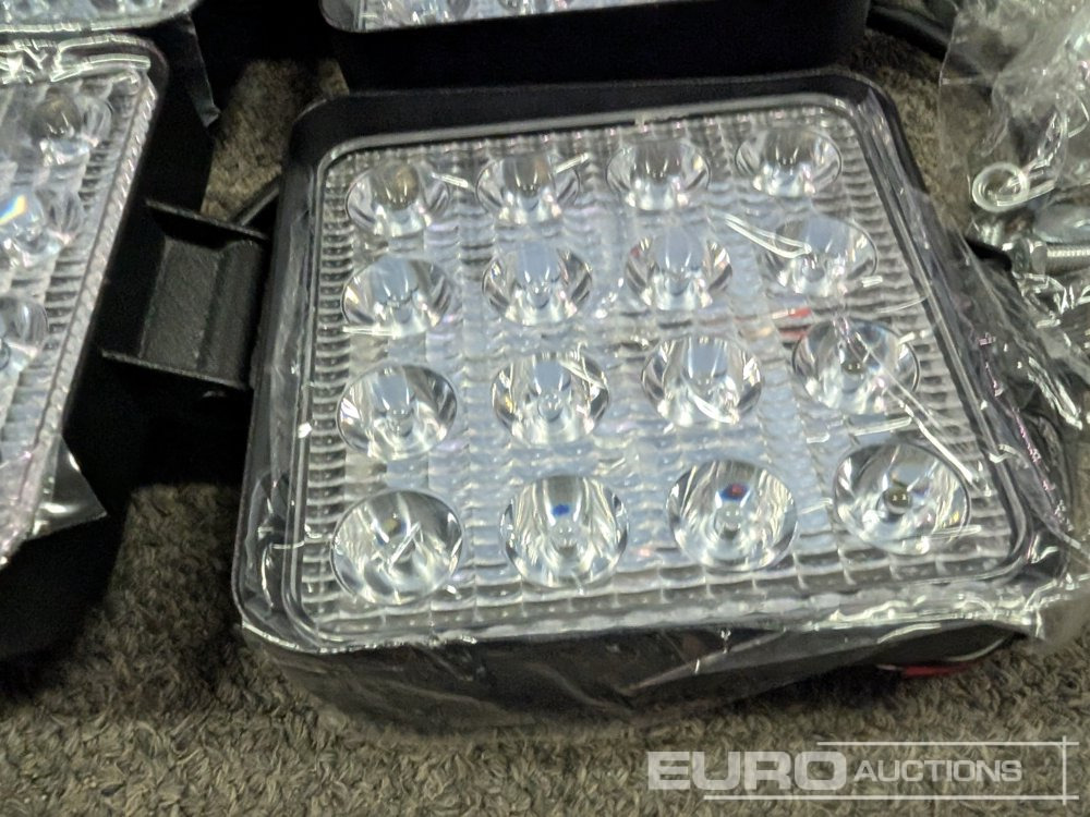 Градежна опрема Unused LED Work Lights, 48w, 12V/24V, Adjustable Bracket, IP67 Waterproof, 6000k White (10 of): слика 8