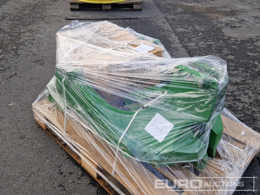 John Deere Front Loader Adaption Kit for 4 Cylinder Machines incl. Brackets, Hydraulic Hoses, SCV Valves, Loader Joystick to suit 6110R-6135R, 6110M-6145M - Земјоделска машина: слика 4 John Deere Front Loader Adaption Kit for 4 Cylinder Machines incl. Brackets, Hydraulic Hoses, SCV Valves, Loader Joystick to suit 6110R-6135R, 6110M-6145M - Земјоделска машина: слика 4