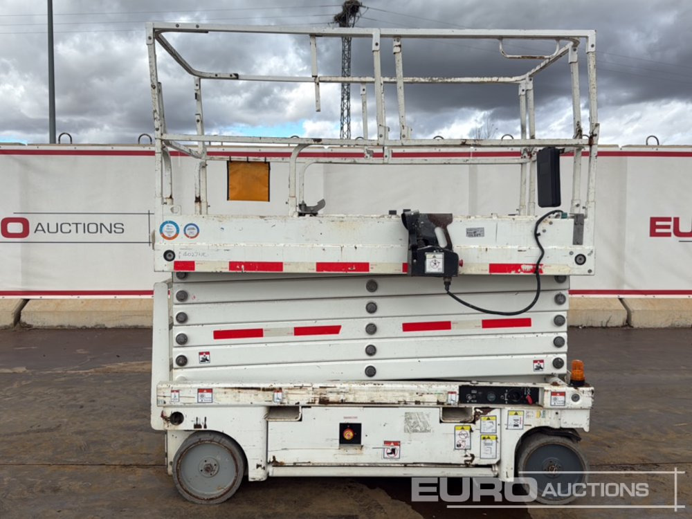 2014 Haulotte Compact 14 - Кревач ножица: слика 2 2014 Haulotte Compact 14 - Кревач ножица: слика 2