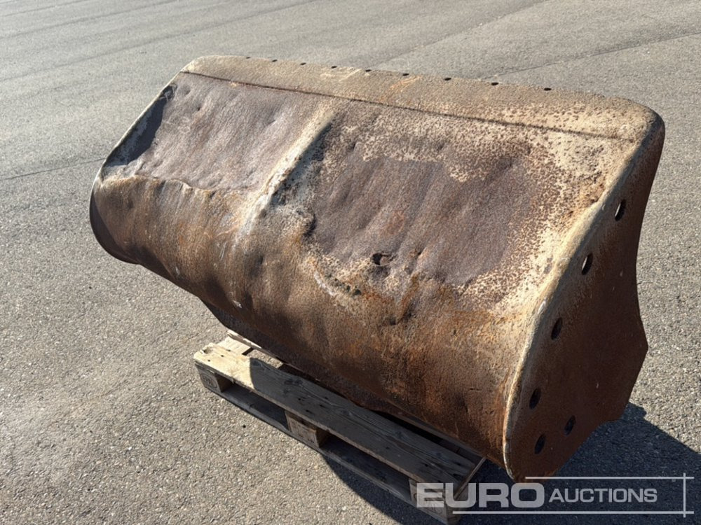 71" Cleaning Bucket to suit Backhoe Loaderr - Корпа: слика 4 71" Cleaning Bucket to suit Backhoe Loaderr - Корпа: слика 4