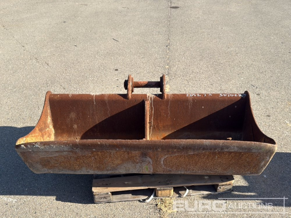 72" Ditching Bucket to suit Backhoe Loader - Корпа: слика 5 72" Ditching Bucket to suit Backhoe Loader - Корпа: слика 5