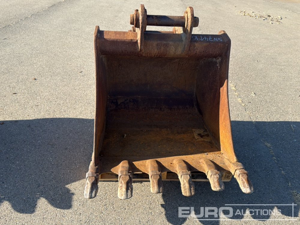 Eaco 43" Digging Bucket to suit Backhoe Loader - Корпа: слика 4 Eaco 43" Digging Bucket to suit Backhoe Loader - Корпа: слика 4