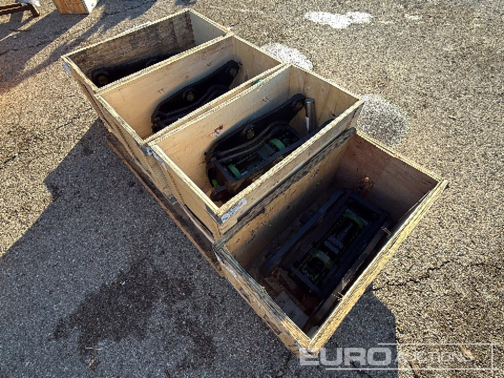 Geith Quick Coupler QC45-50H2G4-555 to suit Kubota KX080-4 (S/Ns 1045725, 1061012, 1053631, 1045727, 1045728) (5 of) - Брза спојка: слика 2 Geith Quick Coupler QC45-50H2G4-555 to suit Kubota KX080-4 (S/Ns 1045725, 1061012, 1053631, 1045727, 1045728) (5 of) - Брза спојка: слика 2