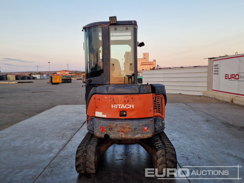 Hitachi ZX30U-2 - Мини багер: слика 4 Hitachi ZX30U-2 - Мини багер: слика 4
