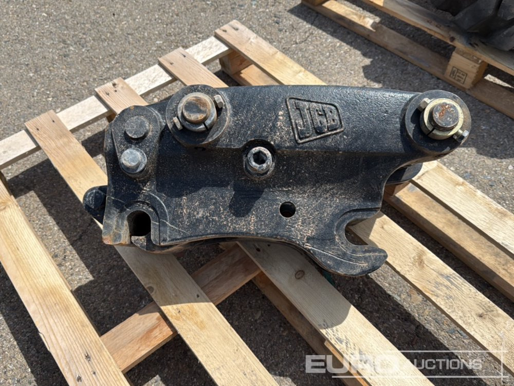 JCB Quick Hitch to Suit JCB 8045 - Брза спојка: слика 3 JCB Quick Hitch to Suit JCB 8045 - Брза спојка: слика 3