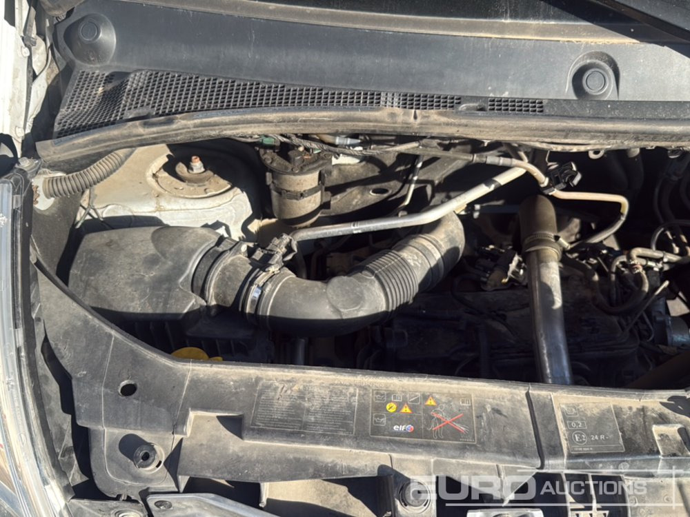 Комбе 2019 Renault Master: слика 21