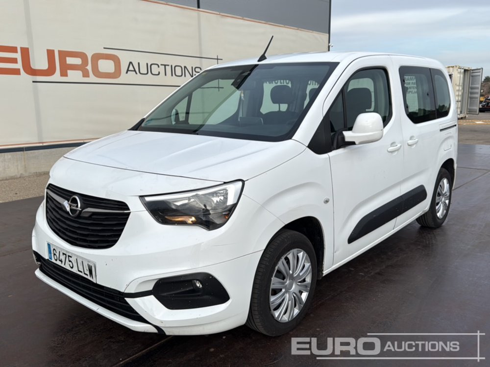 2020 Opel COMBO LIFE - Комбе: слика 1 2020 Opel COMBO LIFE - Комбе: слика 1