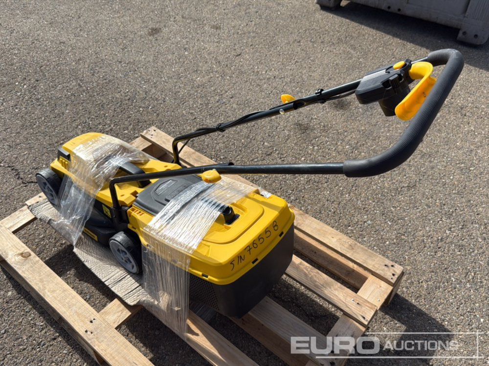 Manual Lawn Mower - Градинарска косилка: слика 1 Manual Lawn Mower - Градинарска косилка: слика 1