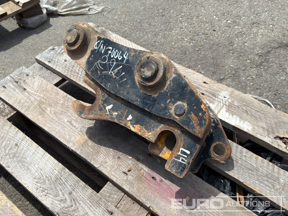 Quick Hitch to Suit JCB 50Z/48Z/51Z - Брза спојка: слика 3 Quick Hitch to Suit JCB 50Z/48Z/51Z - Брза спојка: слика 3
