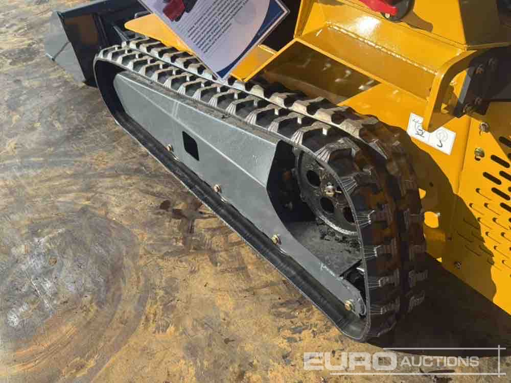 Компактен натоварувач Unused 2025 Bobdog BDT390: слика 11