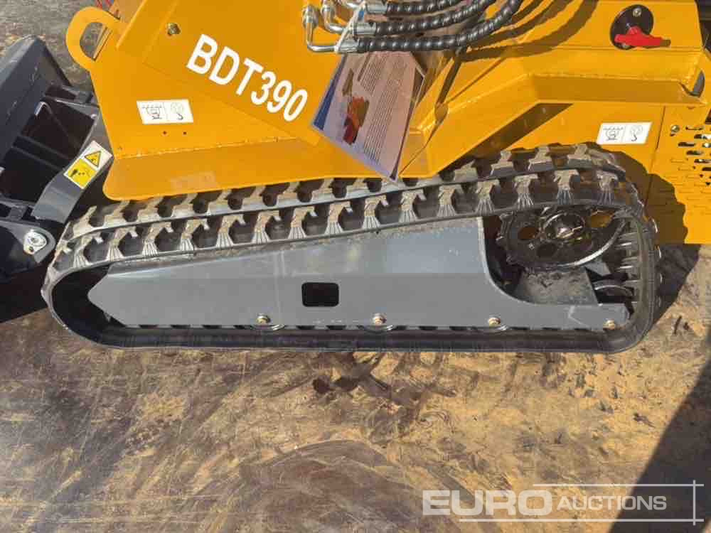 Компактен натоварувач Unused 2025 Bobdog BDT390: слика 10