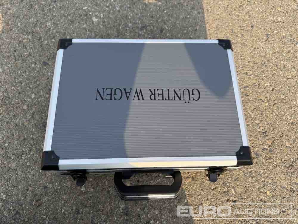Опрема за работилница Unused Günter Wagen 110 Pcs Tool Case: слика 6