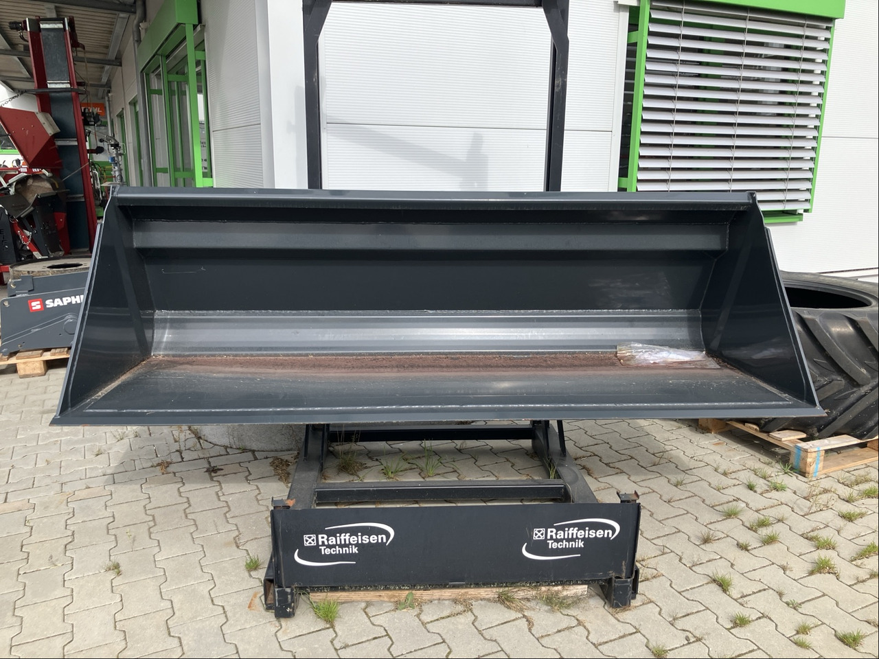 Alö Stoll Schaufel 2,60m - Преден утоварувач за трактор: слика 1 Alö Stoll Schaufel 2,60m - Преден утоварувач за трактор: слика 1