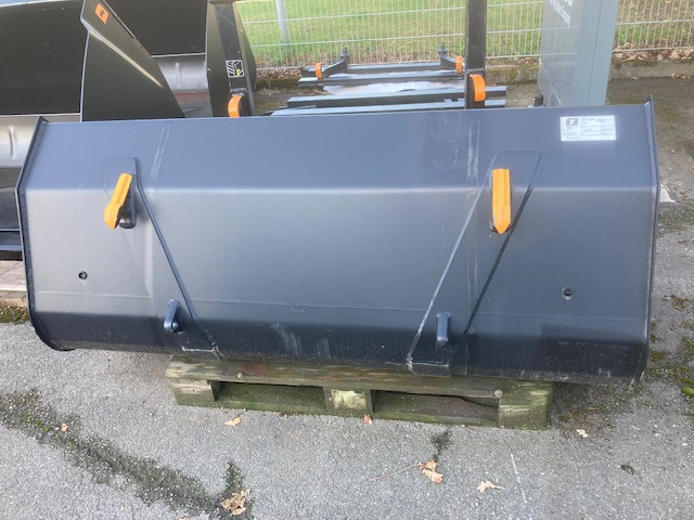 Alö Volumenschaufel VM 245 - Преден утоварувач за трактор: слика 2 Alö Volumenschaufel VM 245 - Преден утоварувач за трактор: слика 2