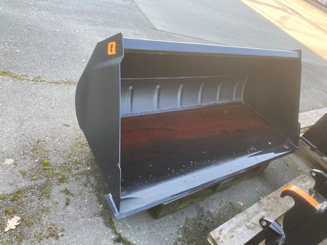 Alö Volumenschaufel VM 245 - Преден утоварувач за трактор: слика 1 Alö Volumenschaufel VM 245 - Преден утоварувач за трактор: слика 1