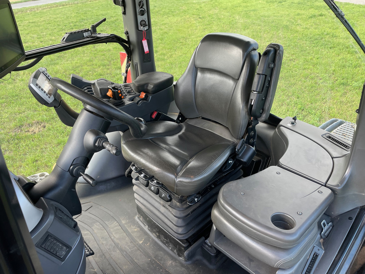 Challenger MT 875 E - Трактор: слика 4 Challenger MT 875 E - Трактор: слика 4