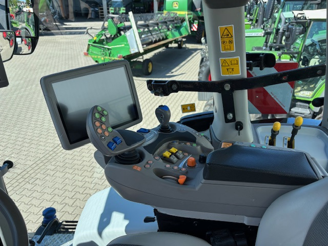 Deutz-Fahr Agrotron 6215 TTV Warrior -RTK - Трактор: слика 3 Deutz-Fahr Agrotron 6215 TTV Warrior -RTK - Трактор: слика 3