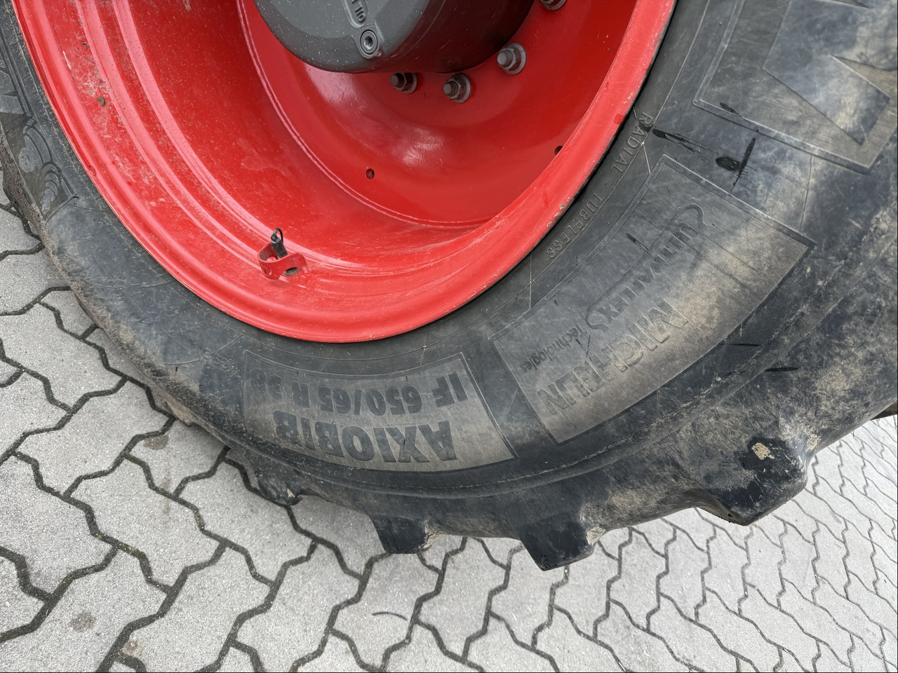 Fendt 1042 Vario Gen2 ProfiPlus - Трактор: слика 5 Fendt 1042 Vario Gen2 ProfiPlus - Трактор: слика 5