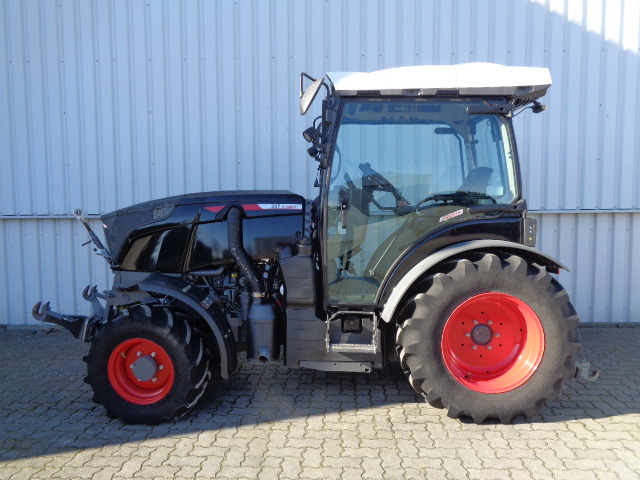 Fendt 207 V Vario Gen3 - Трактор: слика 1 Fendt 207 V Vario Gen3 - Трактор: слика 1