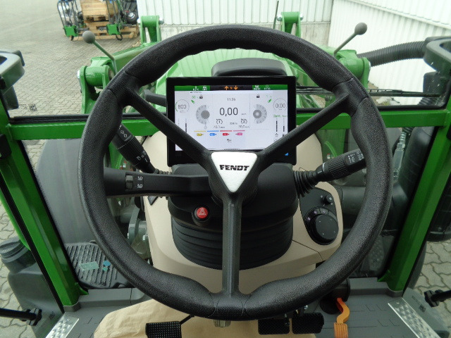 Fendt 211 S Vario Gen3 Power - Трактор: слика 4 Fendt 211 S Vario Gen3 Power - Трактор: слика 4