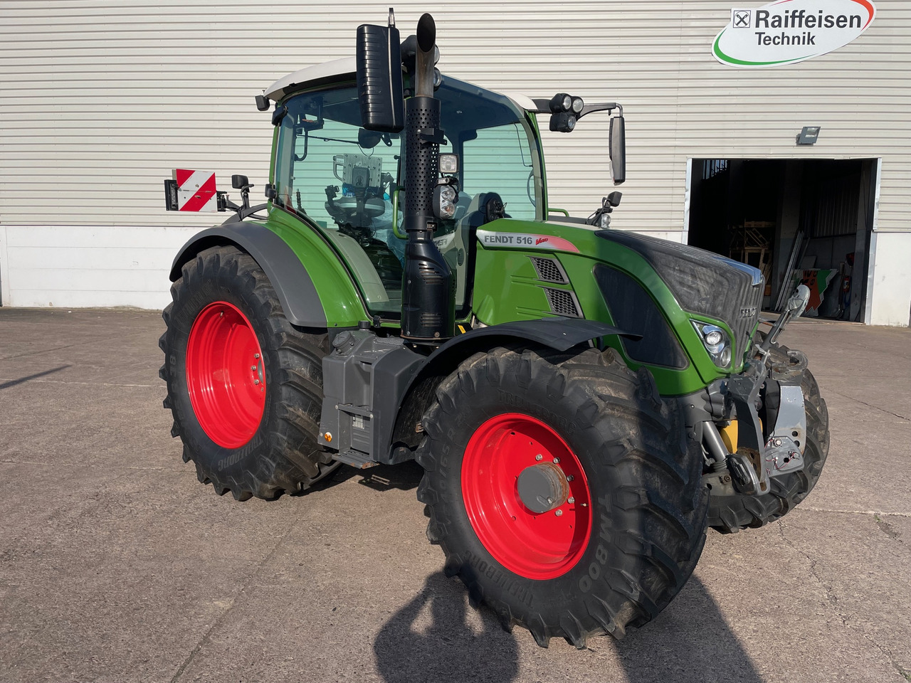 Fendt 516 Vario S4 ProfiPlus - Трактор: слика 1 Fendt 516 Vario S4 ProfiPlus - Трактор: слика 1