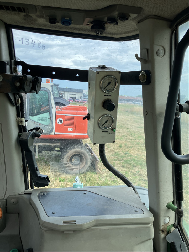Fendt 718 Com3 Vario TMS - Трактор: слика 2 Fendt 718 Com3 Vario TMS - Трактор: слика 2