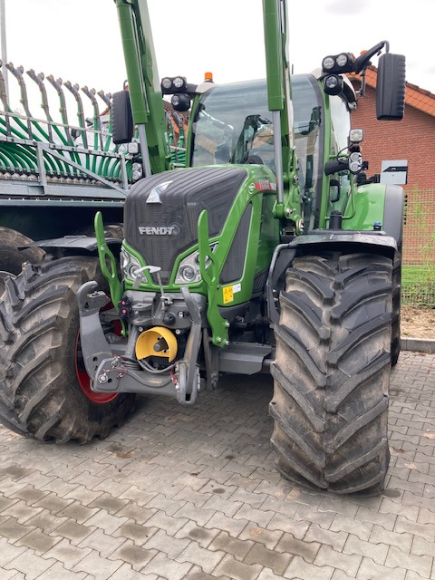 Fendt 718 Vario Gen6 Profi Setting2 - Трактор: слика 1 Fendt 718 Vario Gen6 Profi Setting2 - Трактор: слика 1