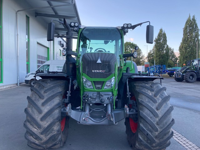 Трактор Fendt 720 Vario S4 Profi: слика 9 Трактор Fendt 720 Vario S4 Profi: слика 9
