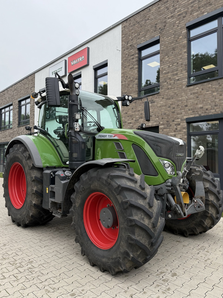 Fendt 720 Vario S4 ProfiPlus FZW RTK - Трактор: слика 1 Fendt 720 Vario S4 ProfiPlus FZW RTK - Трактор: слика 1